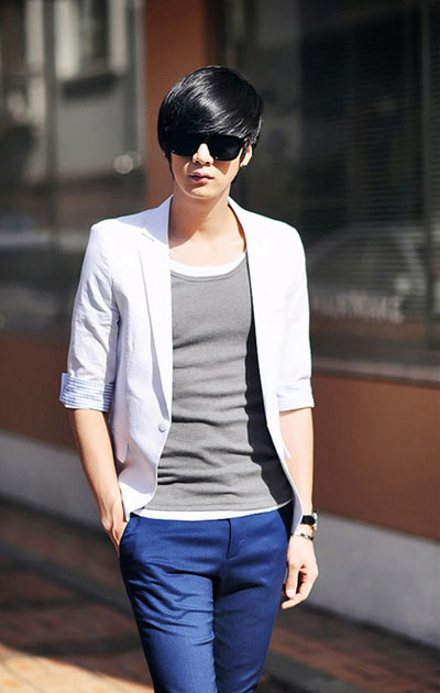 Ao vest cong so dep mix-vest-nam-voi-ao-thun-1-.jpeg