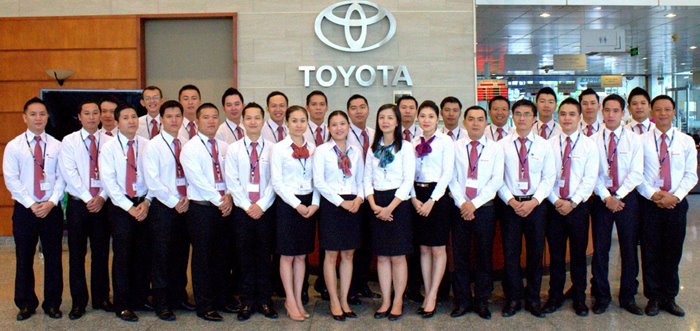 sales-staff.jpg