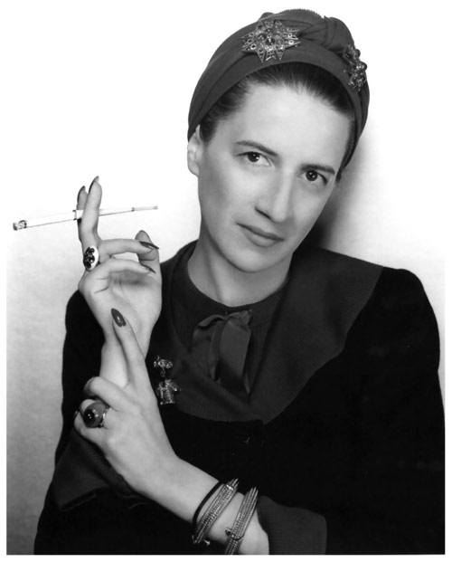 1396334935-diana-vreeland---dv.jpg